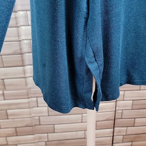 Halston essentials long sleeve crewneck top Size XS - Picture 6 of 11